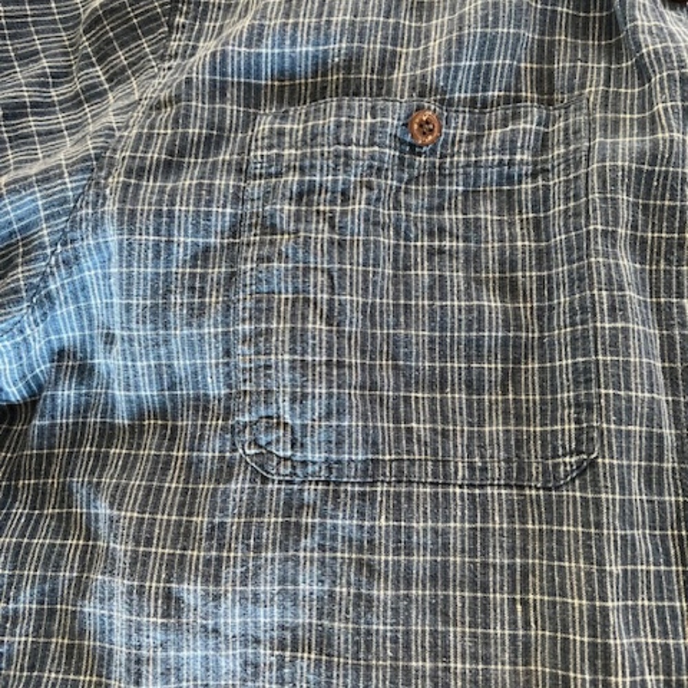 Patagonia men's short sleeved size large shirt - Picture 5 of 12